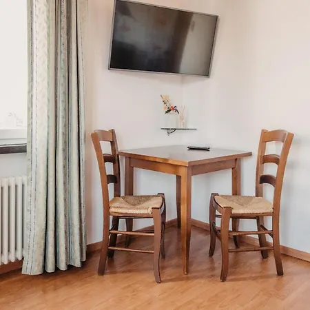Riva Boutique I Club I Loges I Restaurant