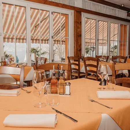Riva Boutique I Club I Loges I Restaurant Gambarogno