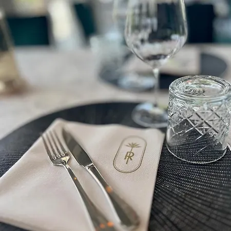 Riva Boutique I Club I Loges I Restaurant Gambarogno