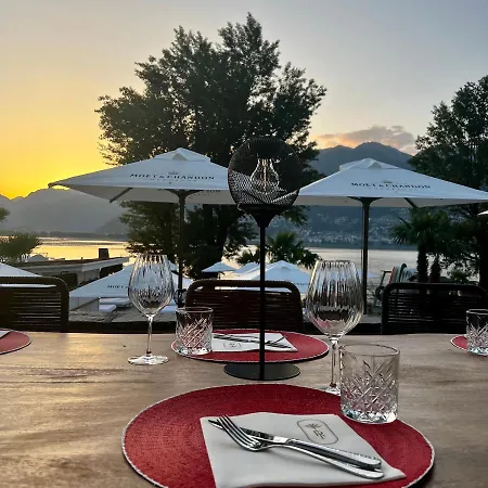 Riva Boutique I Club I Loges I Restaurant Hotel