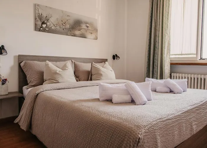 Riva Boutique I Restaurant I Club * Gambarogno