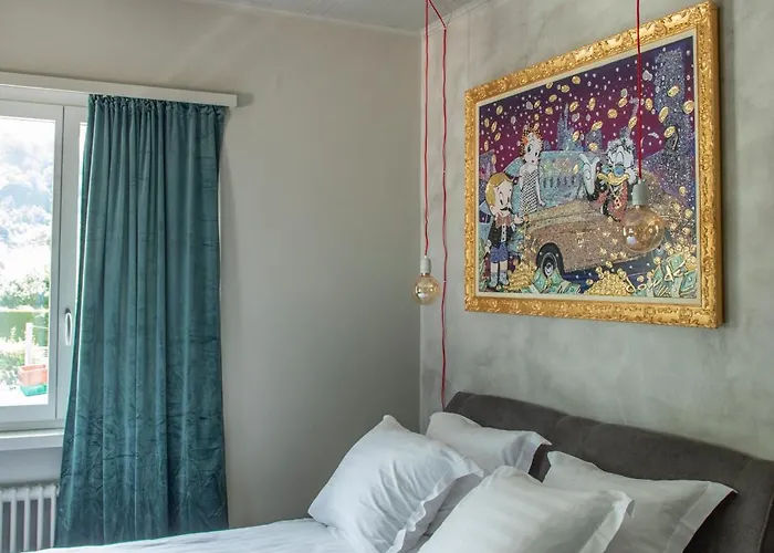 Riva Boutique I Restaurant I Club Hotel