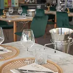 Hotel Riva Boutique I Restaurant I Club