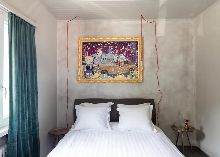 Riva Boutique I Restaurant I Club