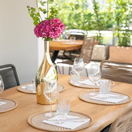 Riva Beach Club I Boutique Hotel I Restaurant Hotel Gambarogno