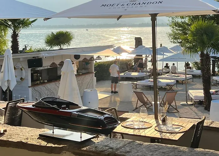 Riva Boutique I Restaurant I Club Hotel *