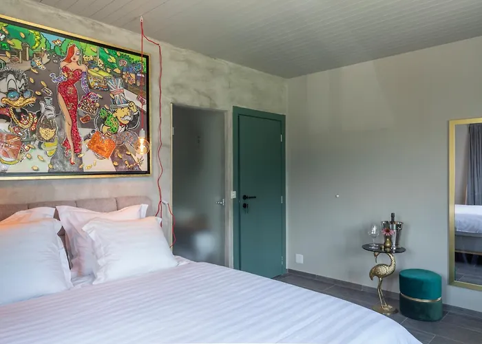 Hotel Riva Boutique I Restaurant I Club