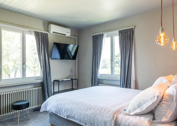 Hotel Riva Boutique I Restaurant I Club Gambarogno